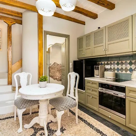 Il Vecchio Cortile עיר רודוס